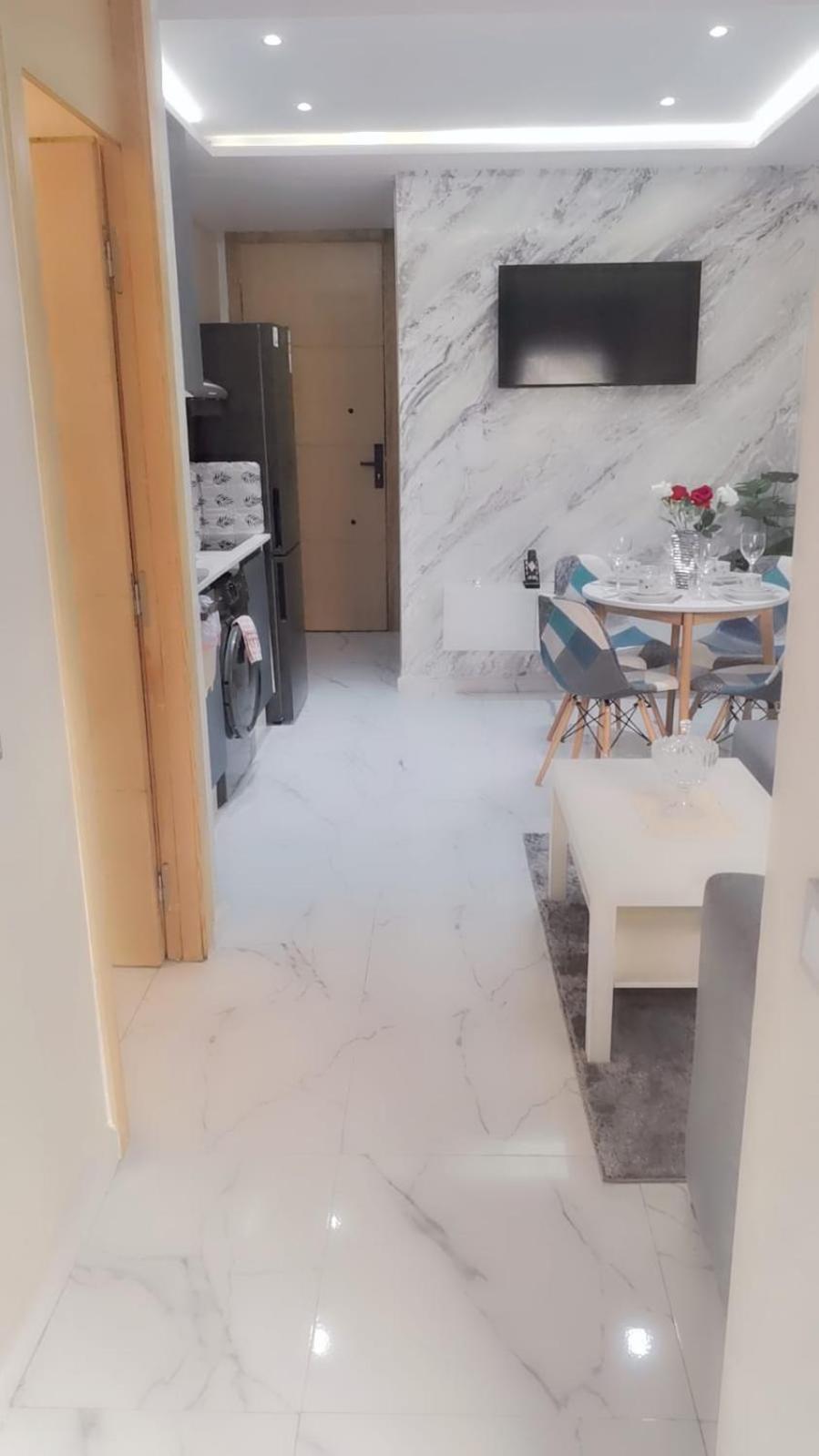 Elegant And Modern 10 Min From Center Of Apartamento *